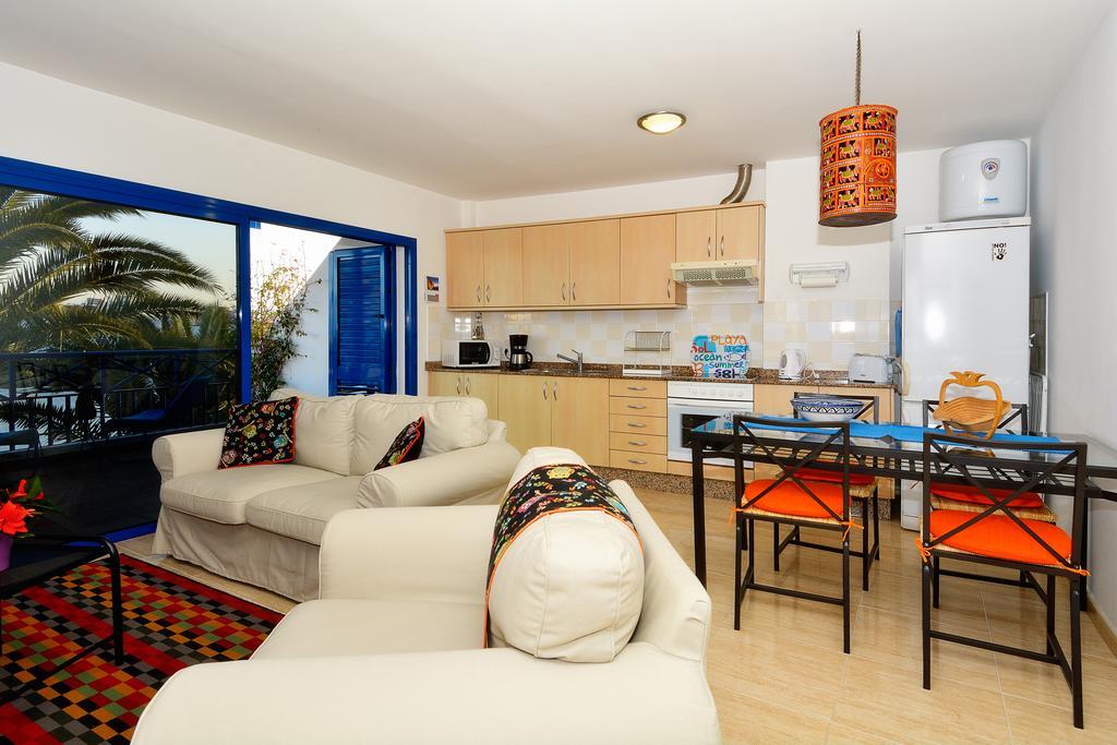 Apartment La Marina Sea Views With Terrace By Pvl Аресифе Стая снимка